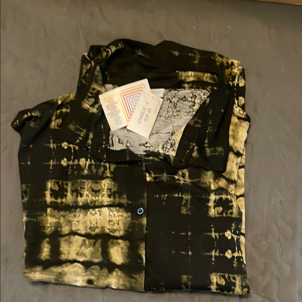 LuLaRoe Charlie size large Black and Gold Button Down Shirt